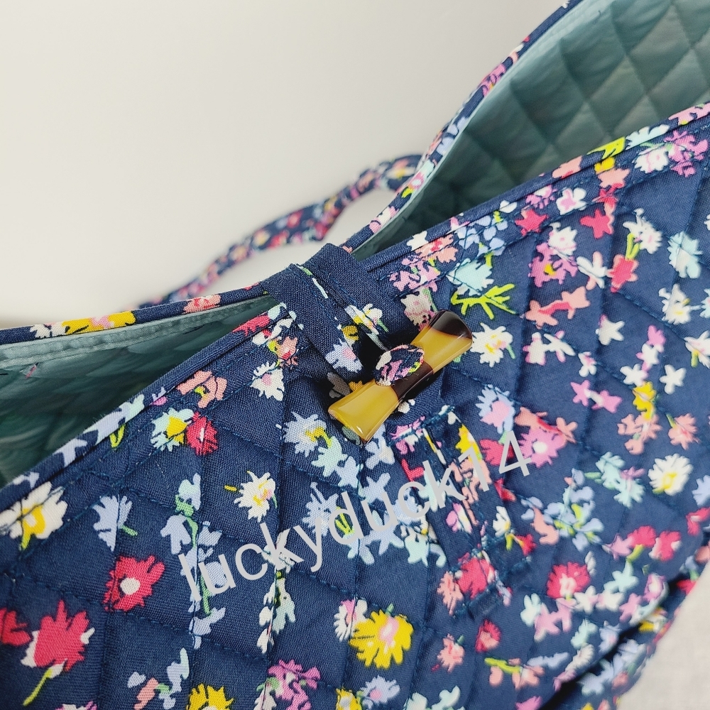 Vera Bradley Vera Tote Scattered Wildflowers NWT - Picture 8 of 9